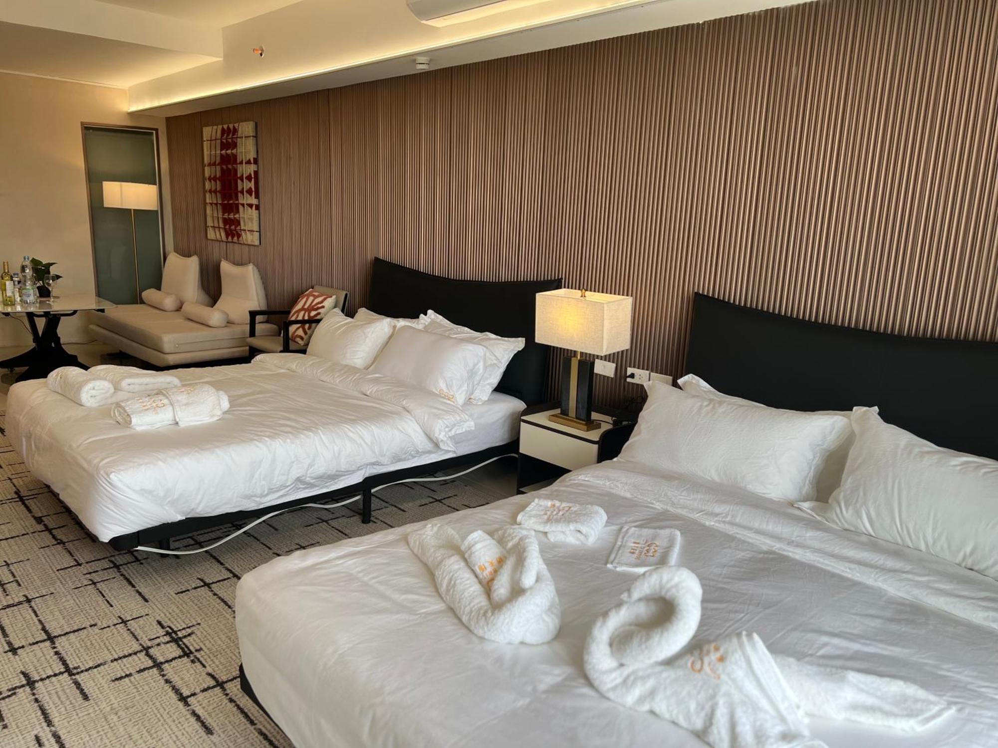 Luxurious European Style Penthouse Modern Apart Ment Cross City Of Dreams Okada Solaire Moa Airport مانيلا المظهر الخارجي الصورة